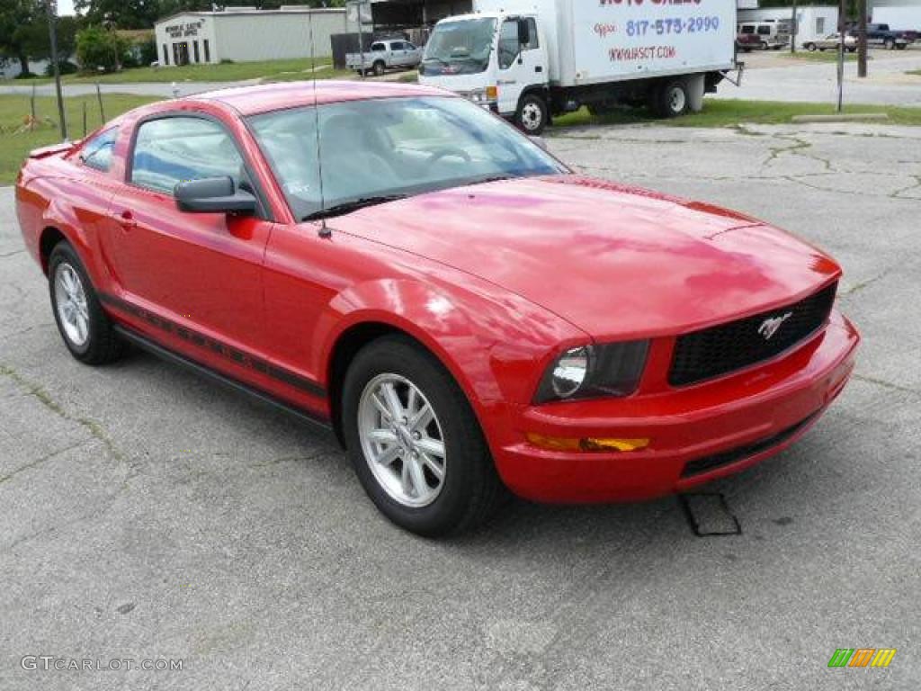 2007 Mustang V6 Deluxe Coupe - Torch Red / Medium Parchment photo #2