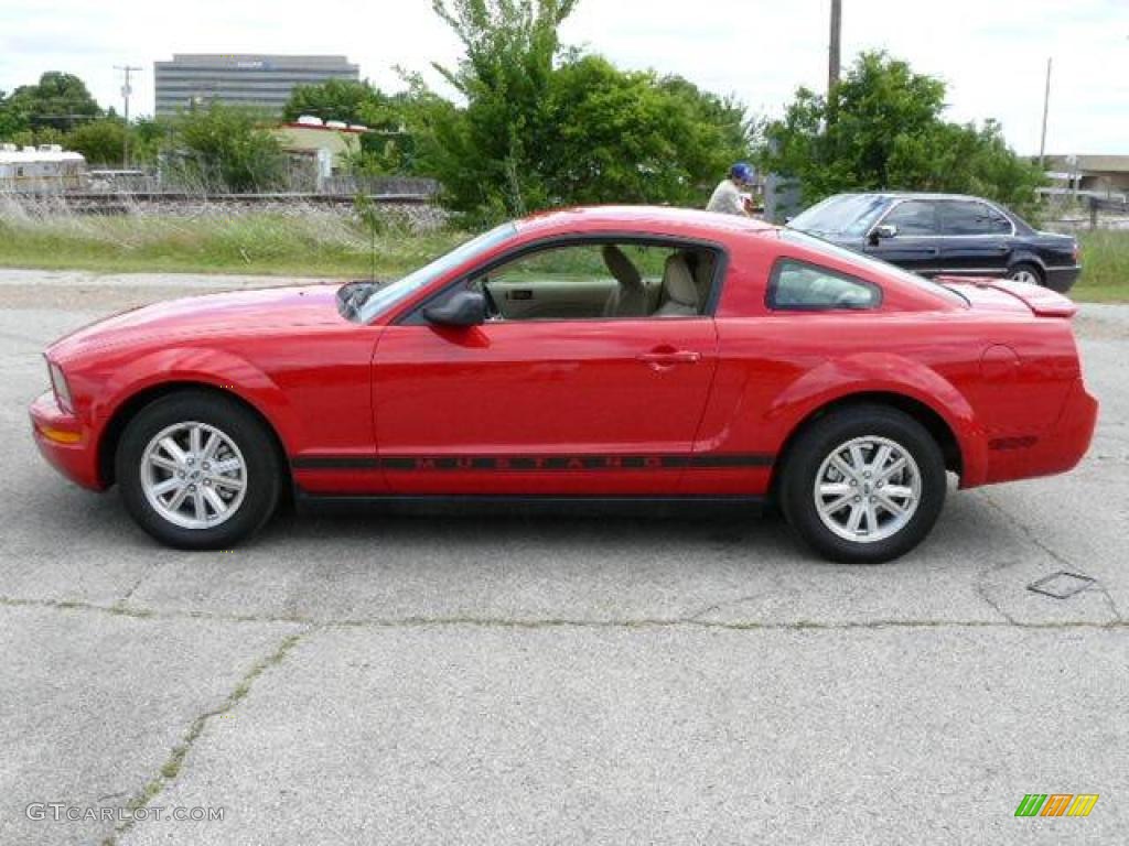 2007 Mustang V6 Deluxe Coupe - Torch Red / Medium Parchment photo #7