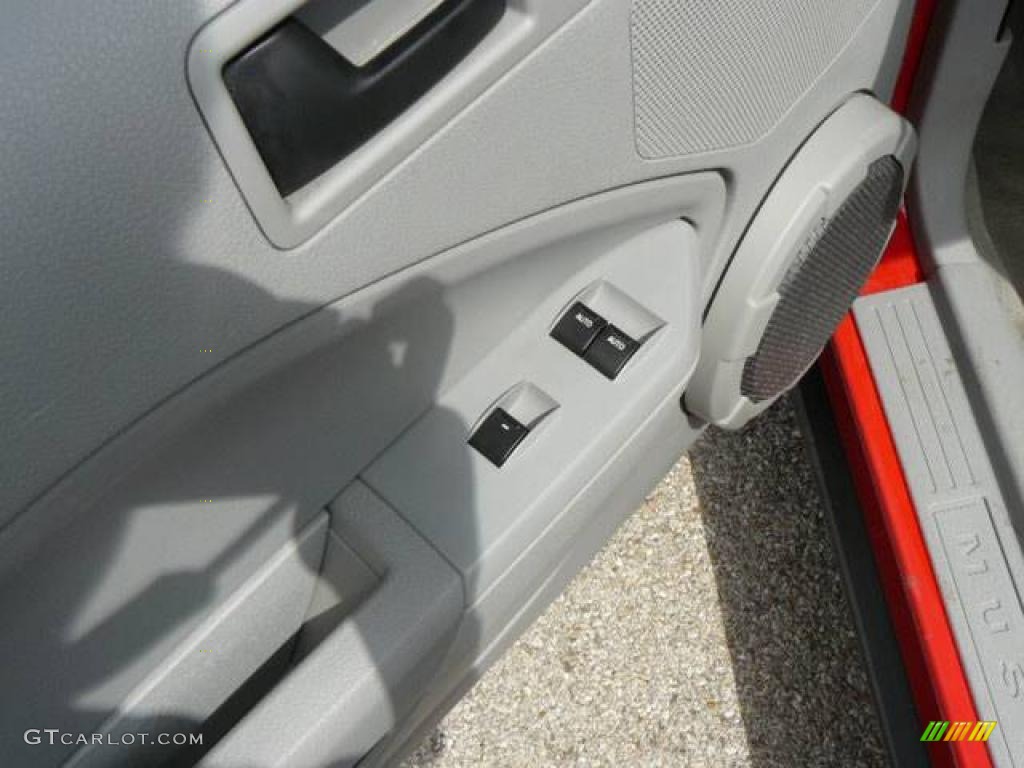 2007 Mustang V6 Premium Convertible - Torch Red / Light Graphite photo #16