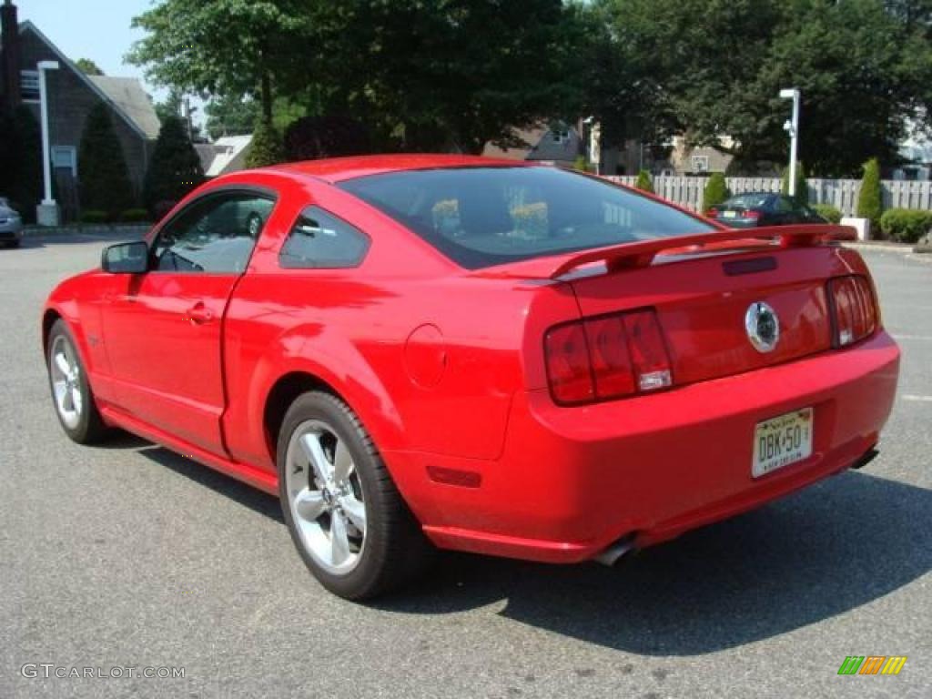 2007 Mustang GT Premium Coupe - Torch Red / Dark Charcoal photo #4