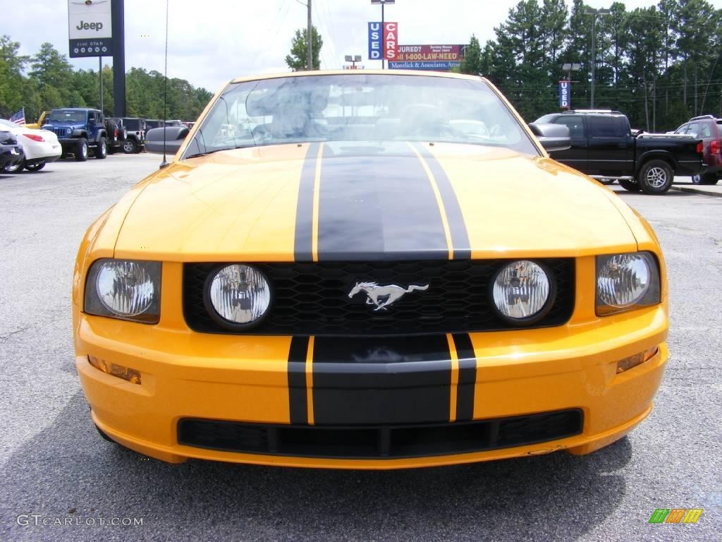 2007 Mustang GT Premium Convertible - Grabber Orange / Dark Charcoal photo #3