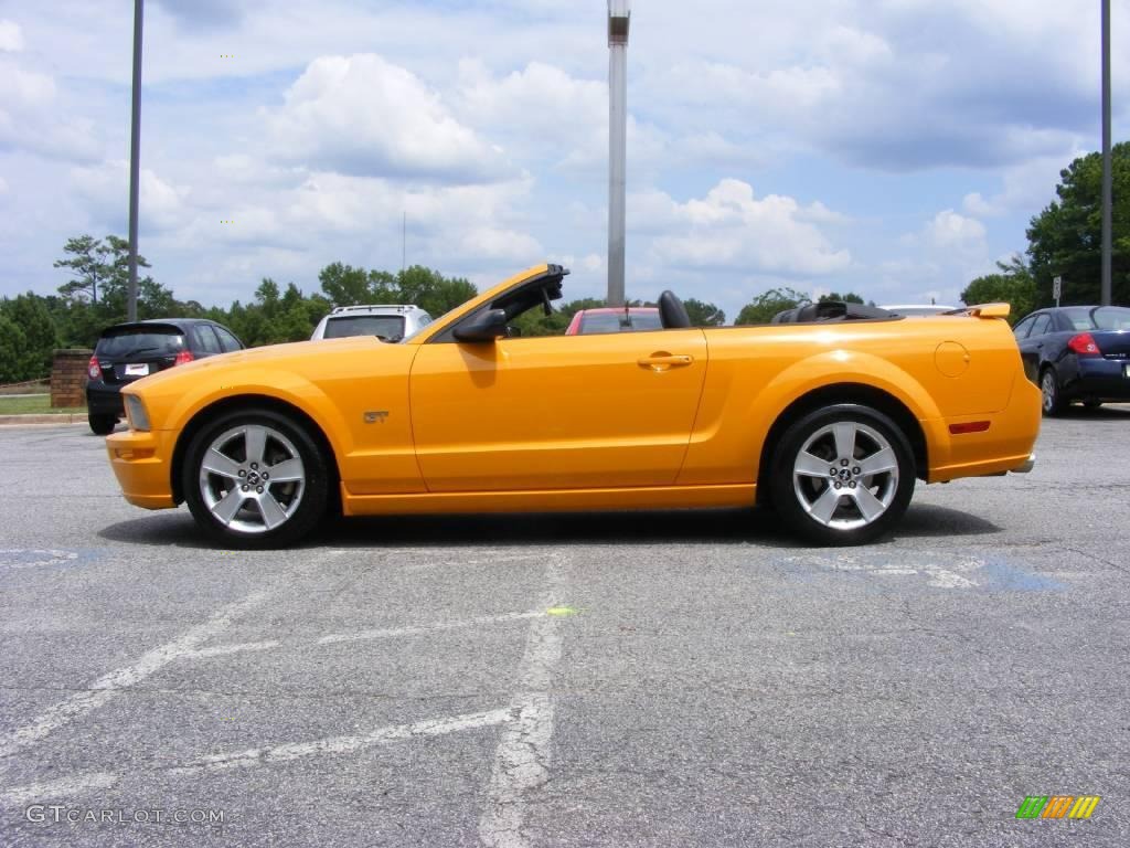 2007 Mustang GT Premium Convertible - Grabber Orange / Dark Charcoal photo #5