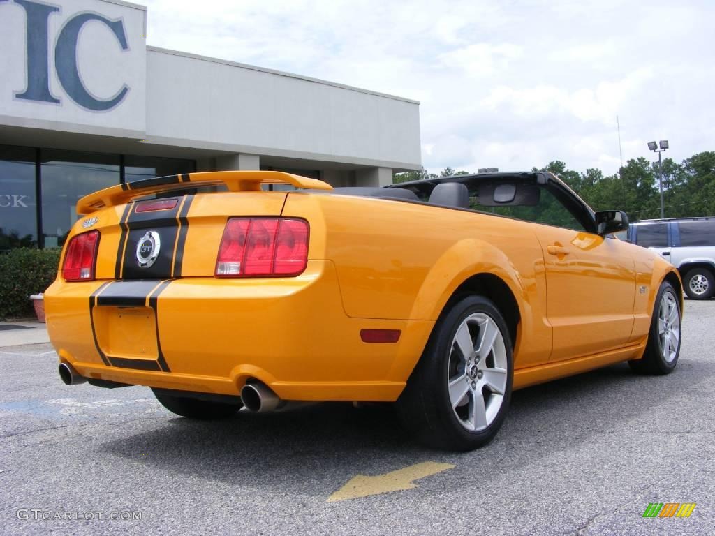 2007 Mustang GT Premium Convertible - Grabber Orange / Dark Charcoal photo #8