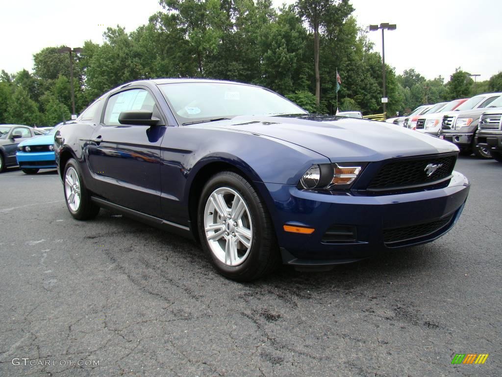 Kona Blue Metallic Ford Mustang