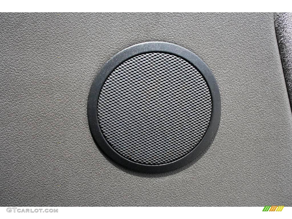 2001 Discovery II SE - Blenheim Silver Metallic / Smokestone Gray photo #46