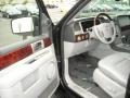 Black Clearcoat - Navigator Luxury 4x4 Photo No. 9