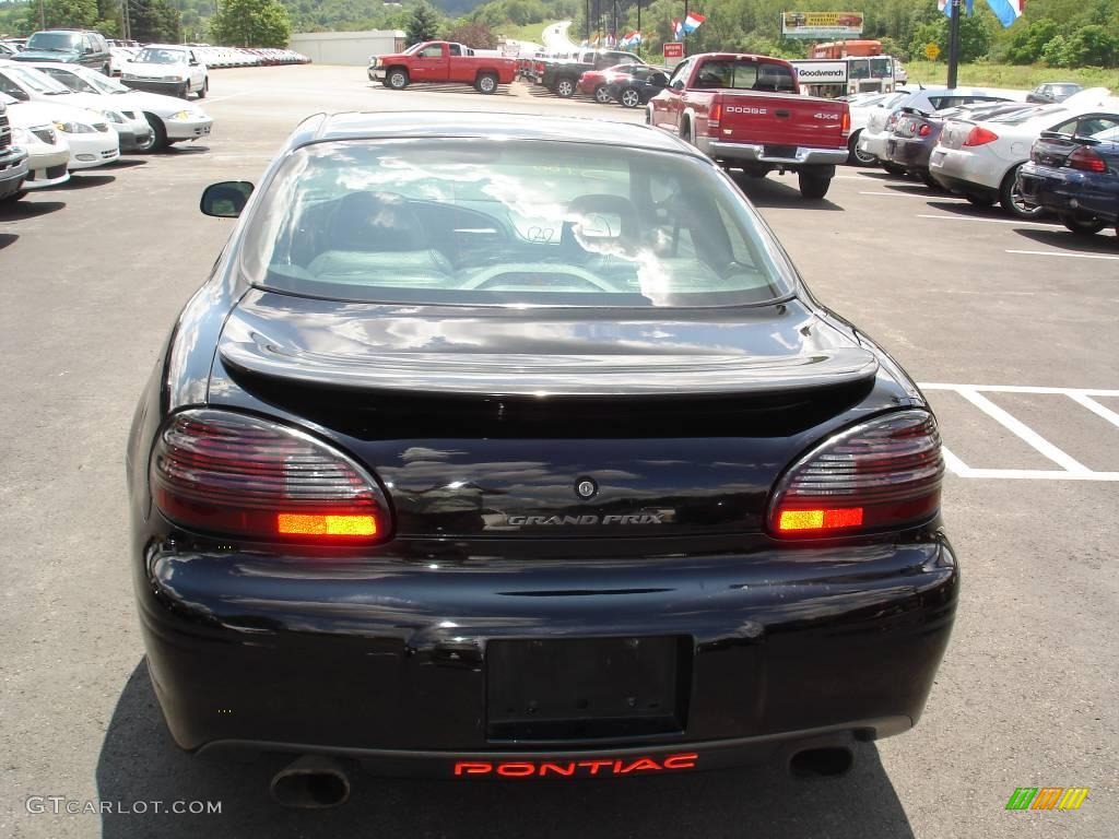 1997 Grand Prix GT Sedan - Black / Dark Pewter photo #3