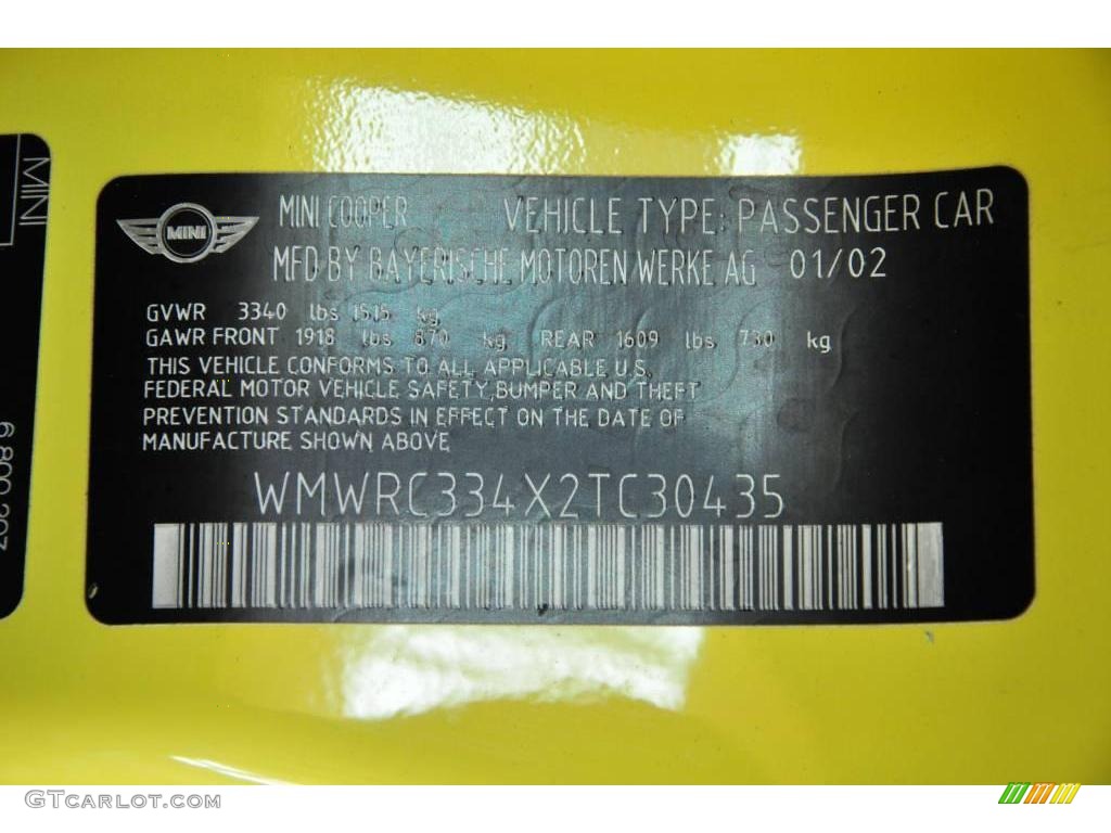 2002 Cooper Hardtop - Liquid Yellow / Panther Black photo #10