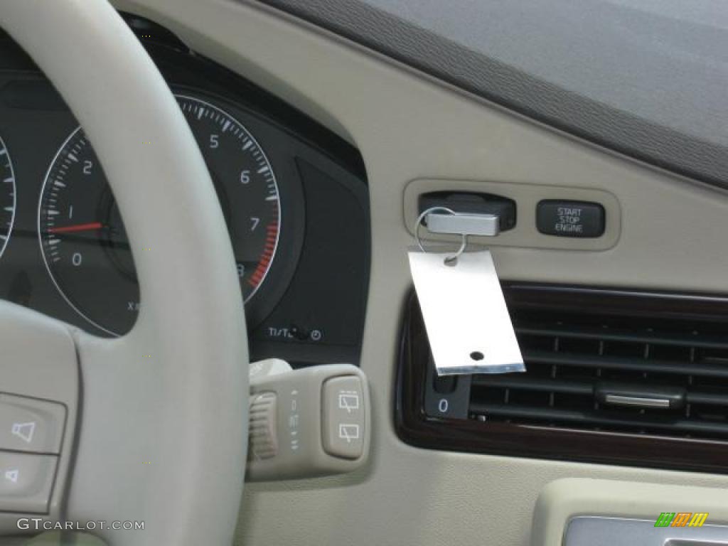 2008 V70 3.2 - Barents Blue Metallic / Sandstone Beige photo #16