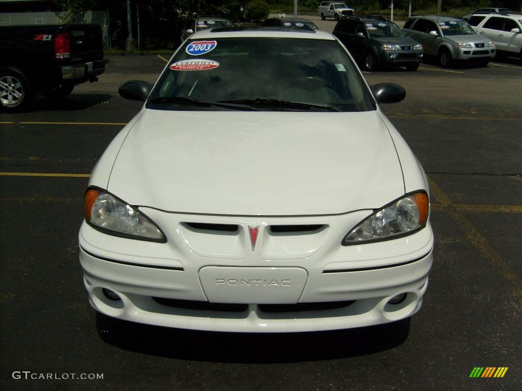 2003 Grand Am GT Sedan - Summit White / Dark Pewter photo #7