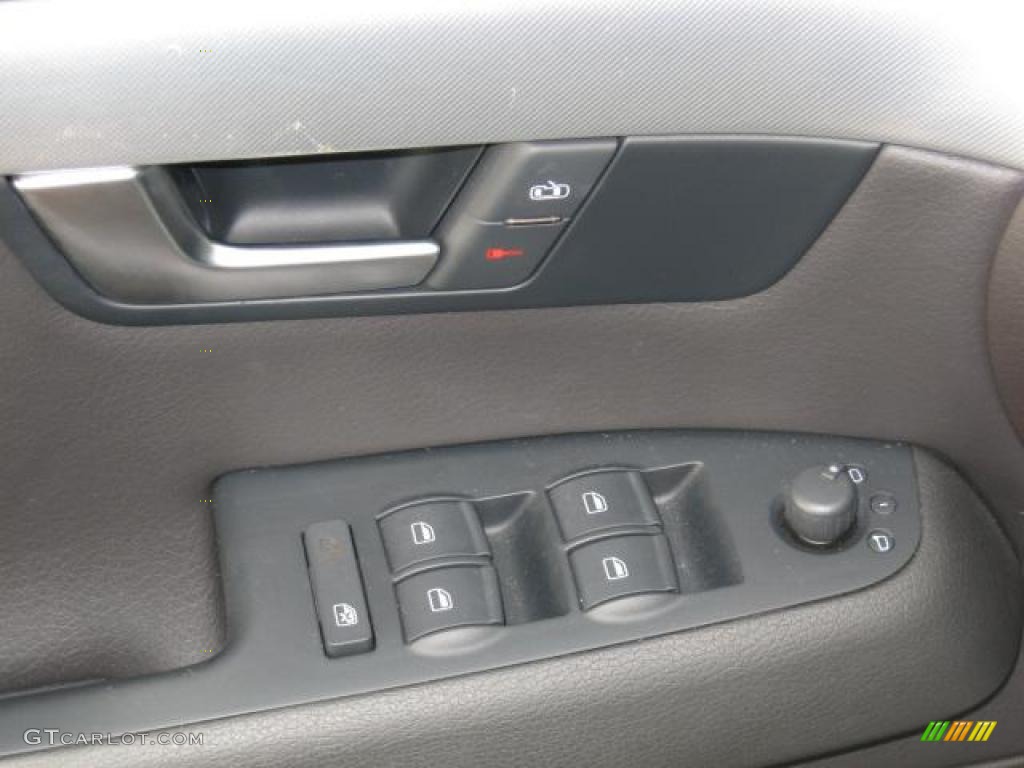 2008 A4 2.0T Sedan - Light Silver Metallic / Black photo #9