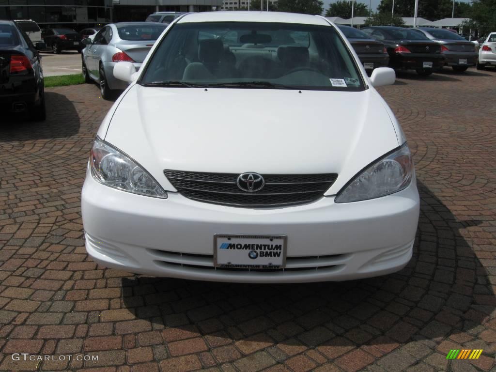 2004 Camry LE - Super White / Stone photo #3