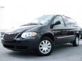 2007 Brilliant Black Crystal Pearl Chrysler Town & Country Touring  photo #3