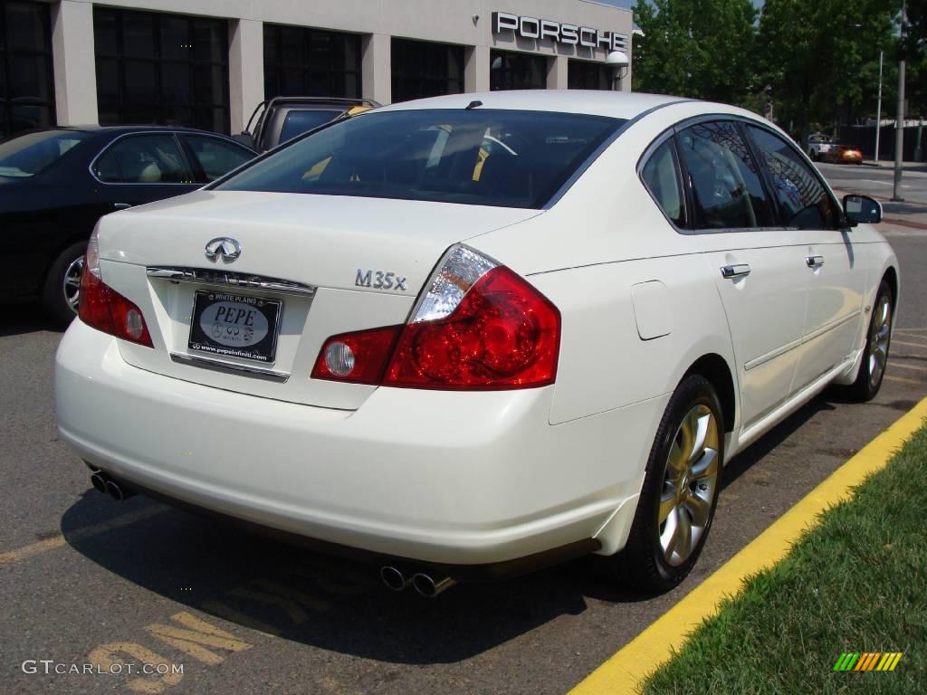 2006 M 35x Sedan - Ivory Pearl / Graphite photo #5