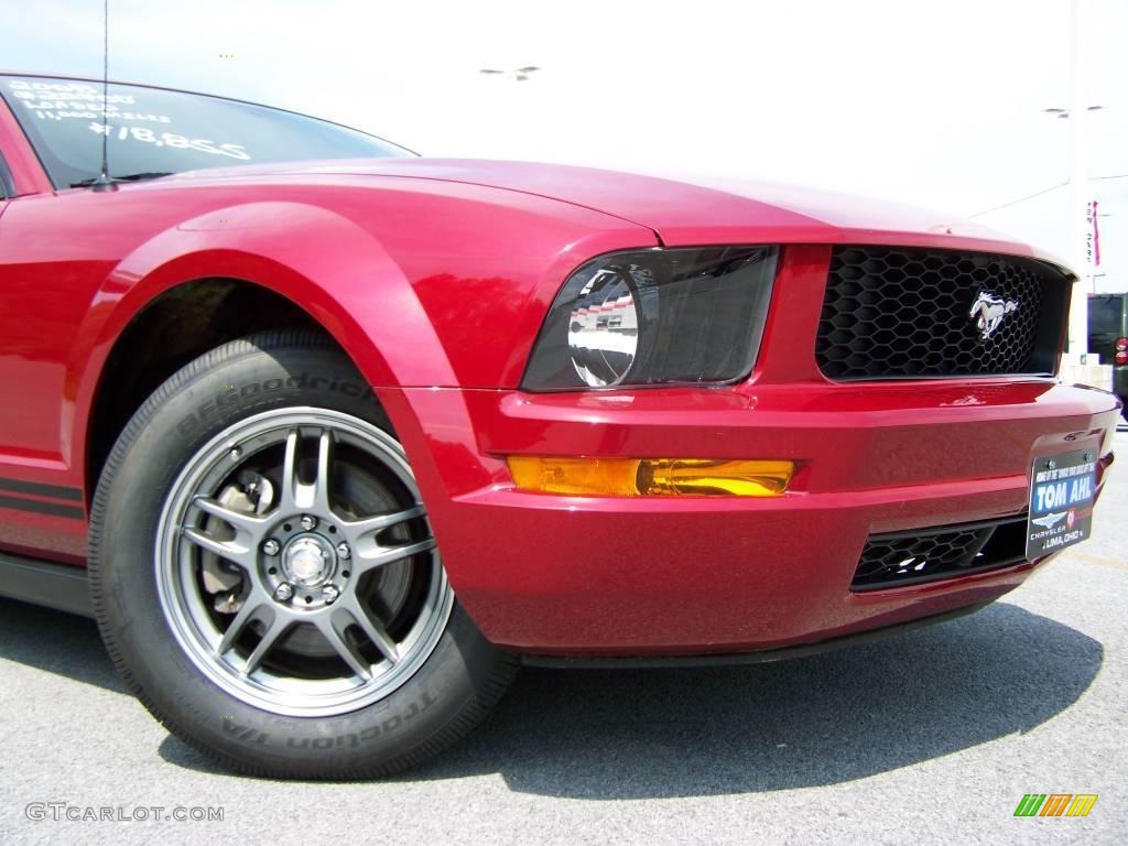 2008 Mustang V6 Deluxe Coupe - Dark Candy Apple Red / Dark Charcoal photo #2