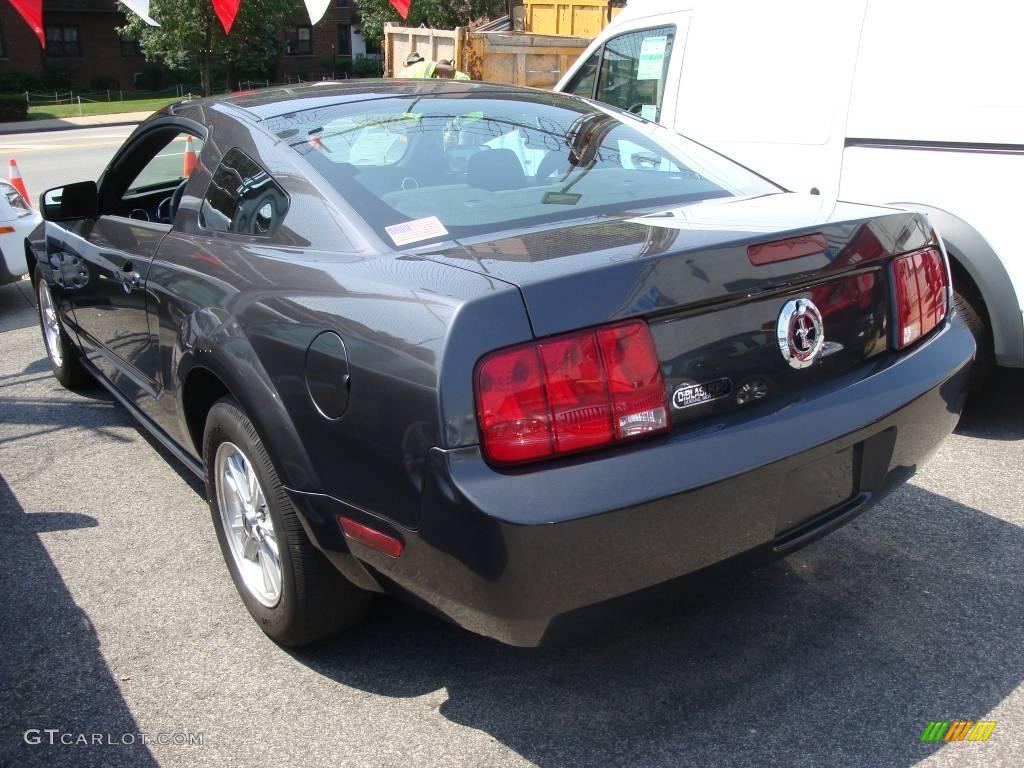 2008 Mustang V6 Premium Coupe - Alloy Metallic / Dark Charcoal photo #6