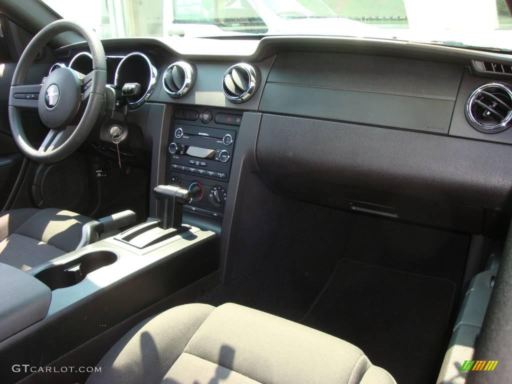 2008 Mustang V6 Premium Coupe - Alloy Metallic / Dark Charcoal photo #21