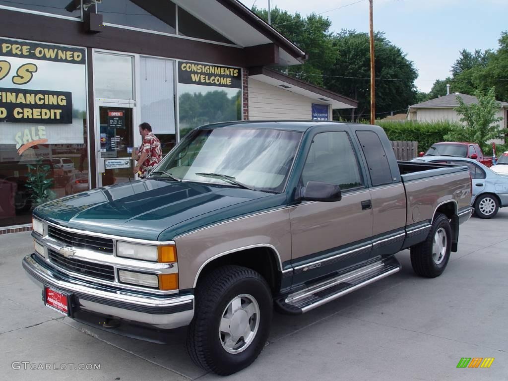 1997 C/K K1500 Silverado Extended Cab 4x4 - Emerald Green Metallic / Neutral Shale photo #3
