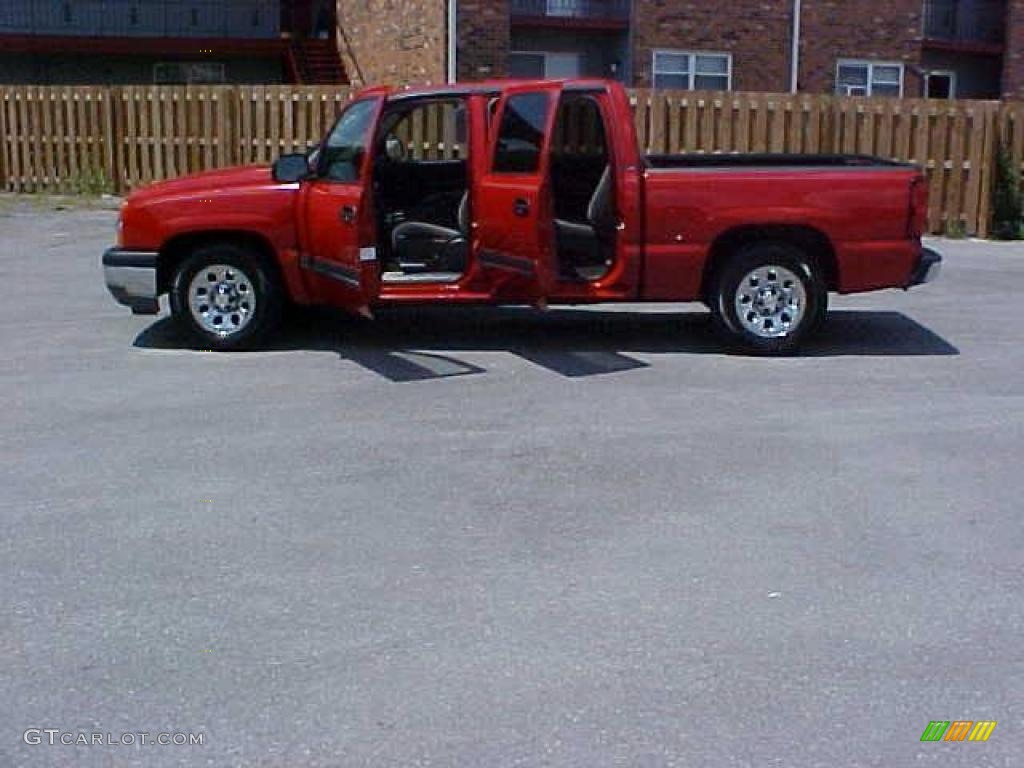 2005 Silverado 1500 LS Crew Cab - Victory Red / Dark Charcoal photo #10