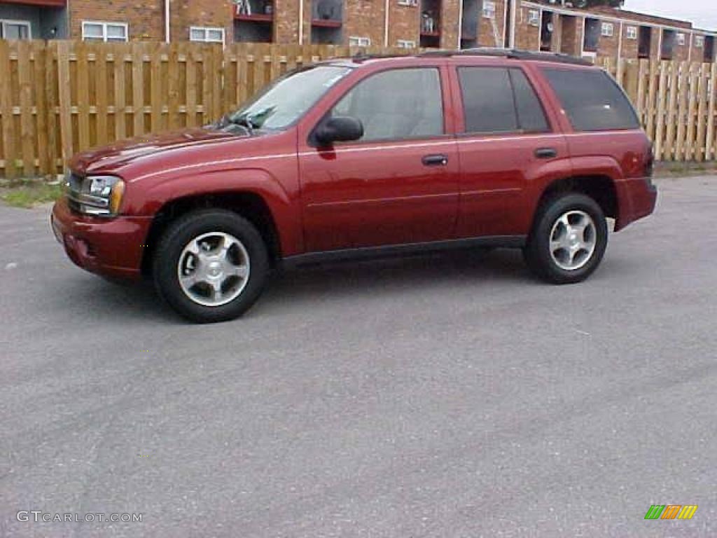 2006 TrailBlazer LS - Red Jewel Tint Coat / Light Gray photo #1