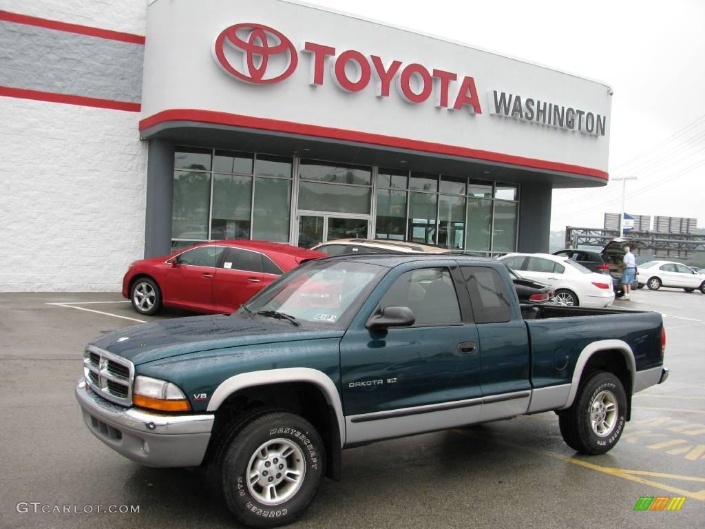1997 Dakota SLT Extended Cab 4x4 - Emerald Green Metallic / Agate photo #1