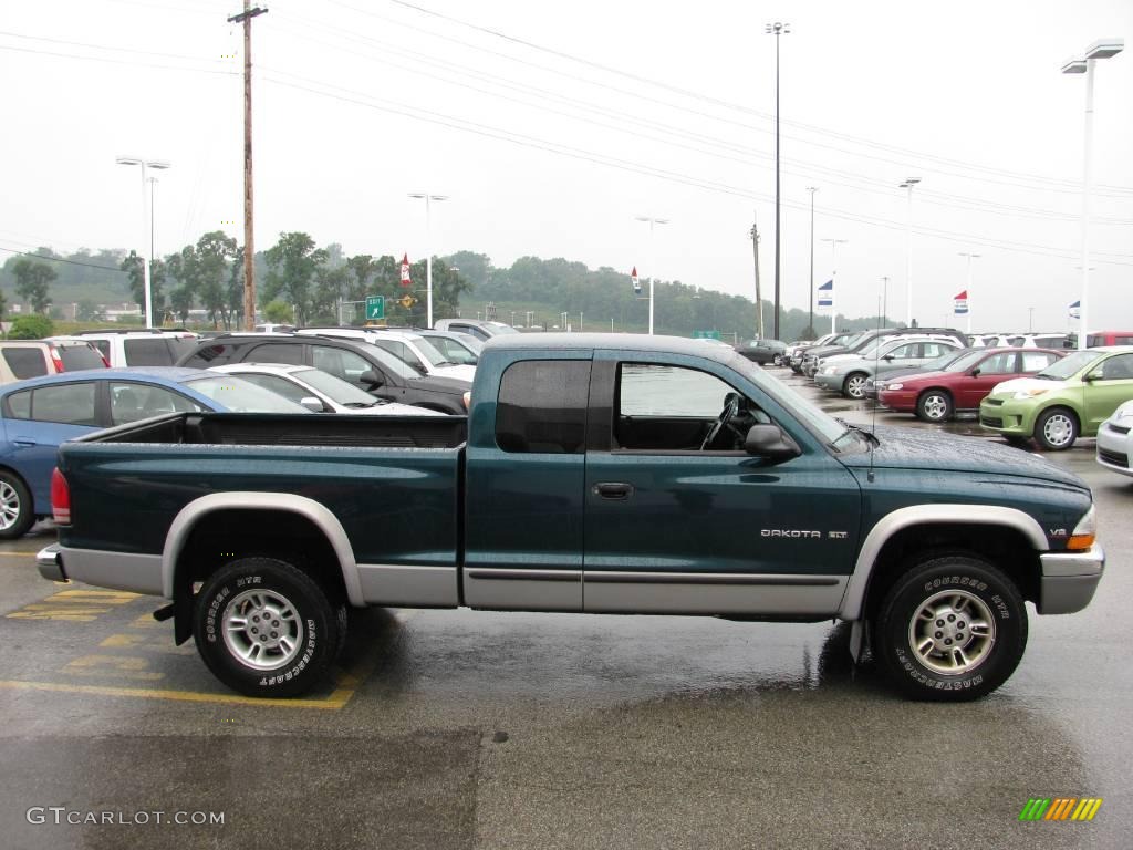 1997 Dakota SLT Extended Cab 4x4 - Emerald Green Metallic / Agate photo #8