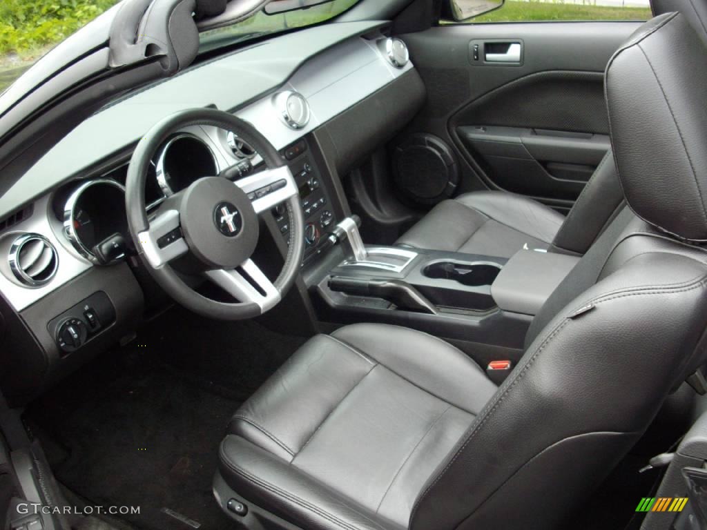 2006 Mustang V6 Premium Convertible - Black / Dark Charcoal photo #6