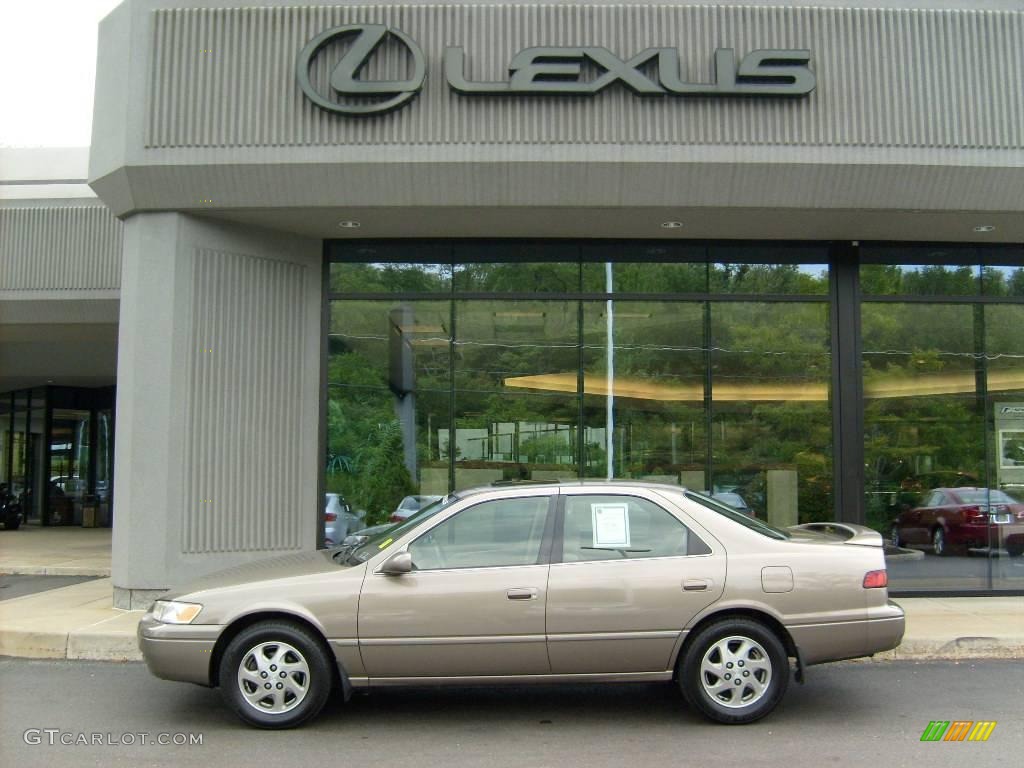 1999 Camry LE V6 - Sable Pearl / Oak photo #2