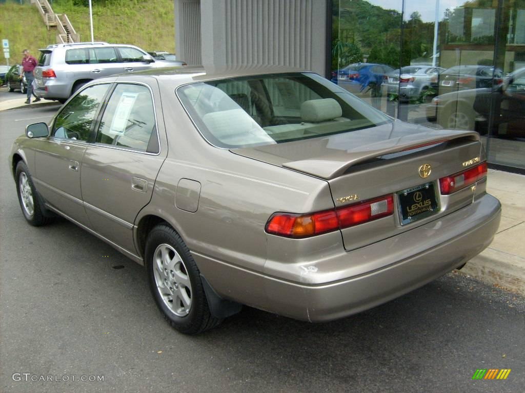 1999 Camry LE V6 - Sable Pearl / Oak photo #3