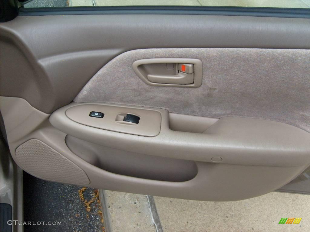 1999 Camry LE V6 - Sable Pearl / Oak photo #17
