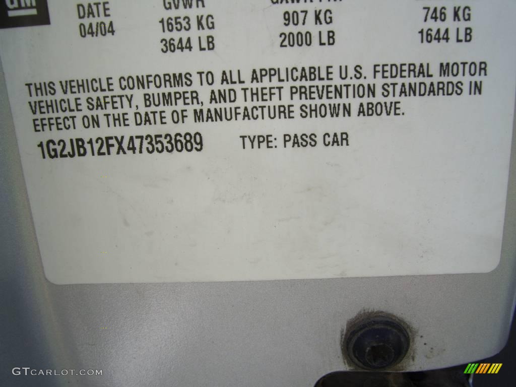 2004 Sunfire Coupe - Ultra Silver Metallic / Graphite photo #14