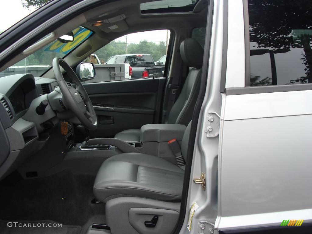 2006 Grand Cherokee Laredo 4x4 - Bright Silver Metallic / Medium Slate Gray photo #10