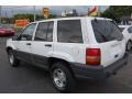 1998 Stone White Jeep Grand Cherokee Laredo 4x4  photo #8