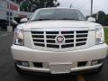 White Diamond - Escalade AWD Photo No. 2