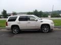 White Diamond - Escalade AWD Photo No. 4