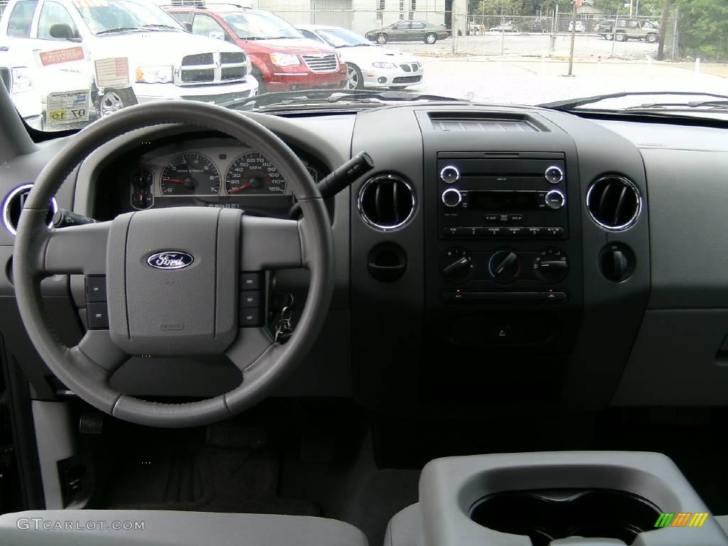 2008 F150 XLT SuperCrew - Black / Medium/Dark Flint photo #10