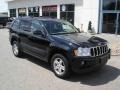 Black - Grand Cherokee Laredo 4x4 Photo No. 17