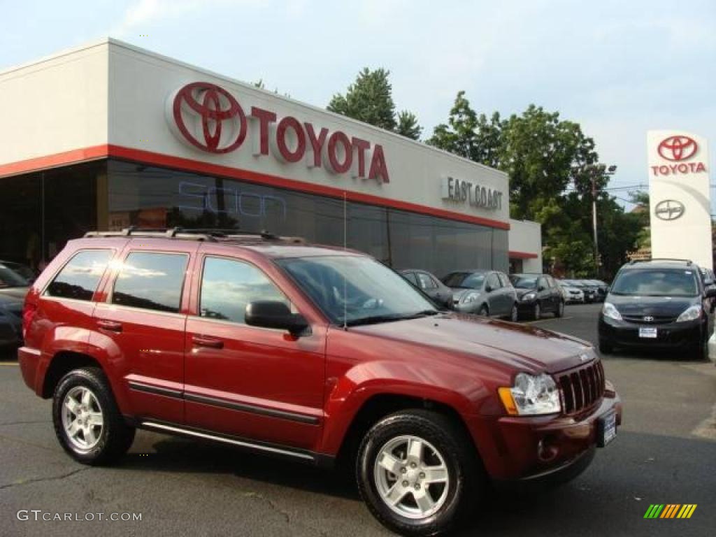 Red Rock Crystal Pearl Jeep Grand Cherokee