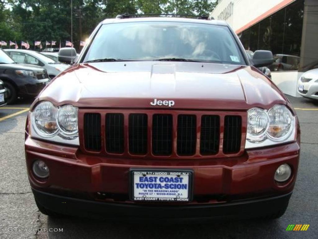 2007 Grand Cherokee Laredo 4x4 - Red Rock Crystal Pearl / Khaki photo #2