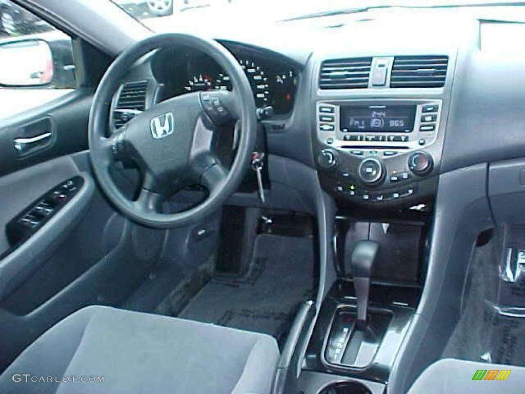 2006 Accord SE Sedan - Royal Blue Pearl / Gray photo #11
