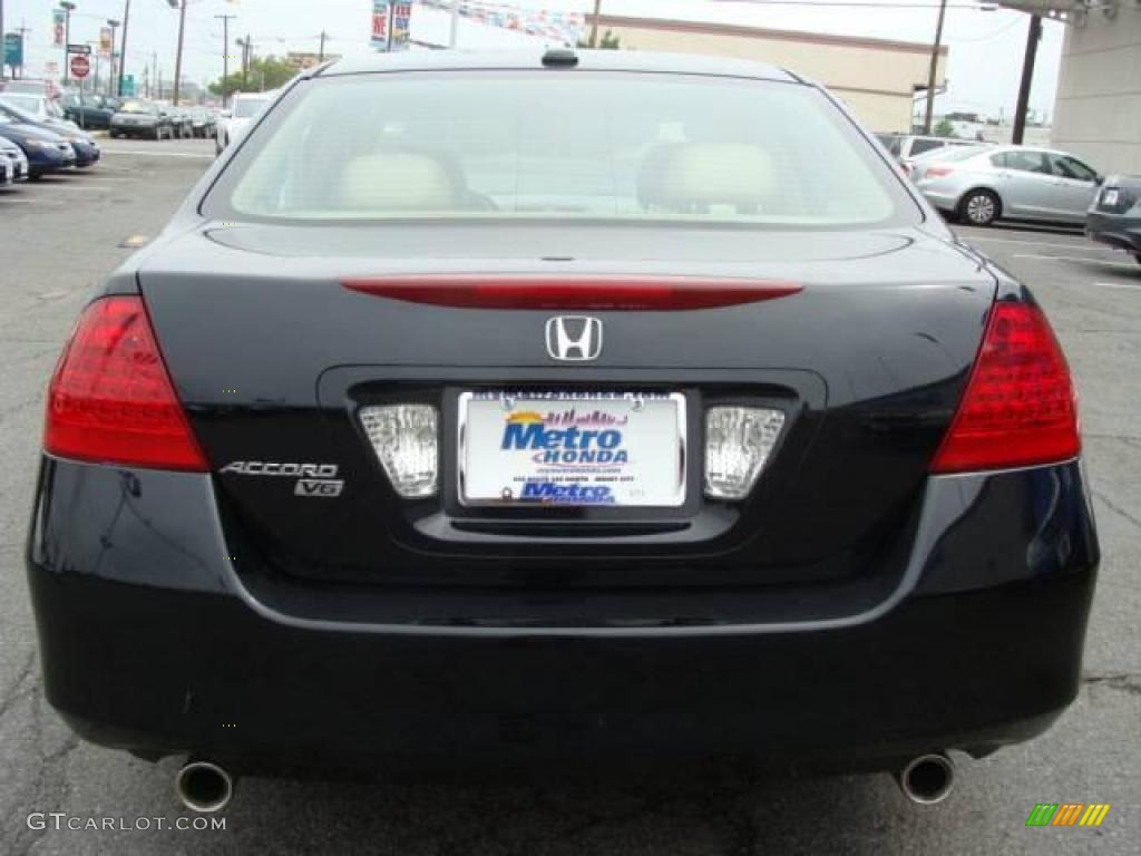 2006 Accord EX-L V6 Sedan - Nighthawk Black Pearl / Ivory photo #5