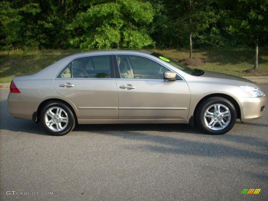2006 Accord EX Sedan - Desert Mist Metallic / Ivory photo #2