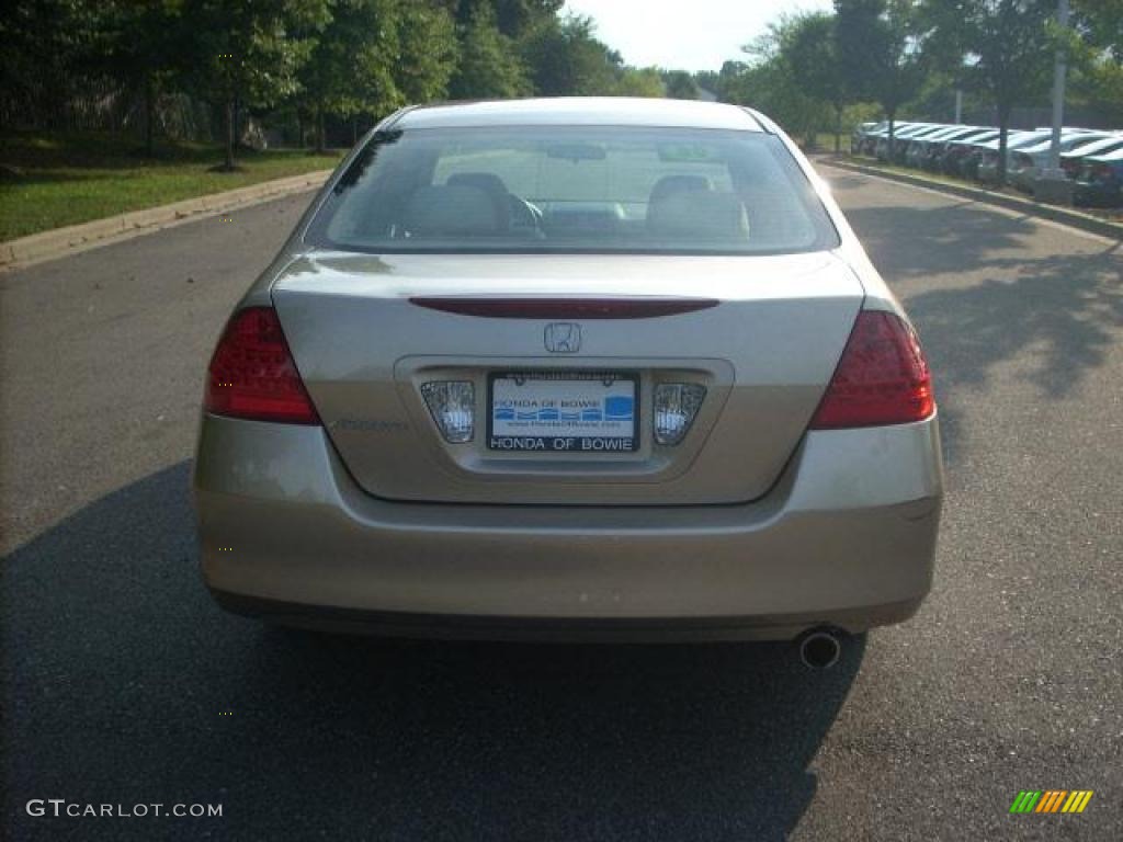 2006 Accord EX Sedan - Desert Mist Metallic / Ivory photo #4
