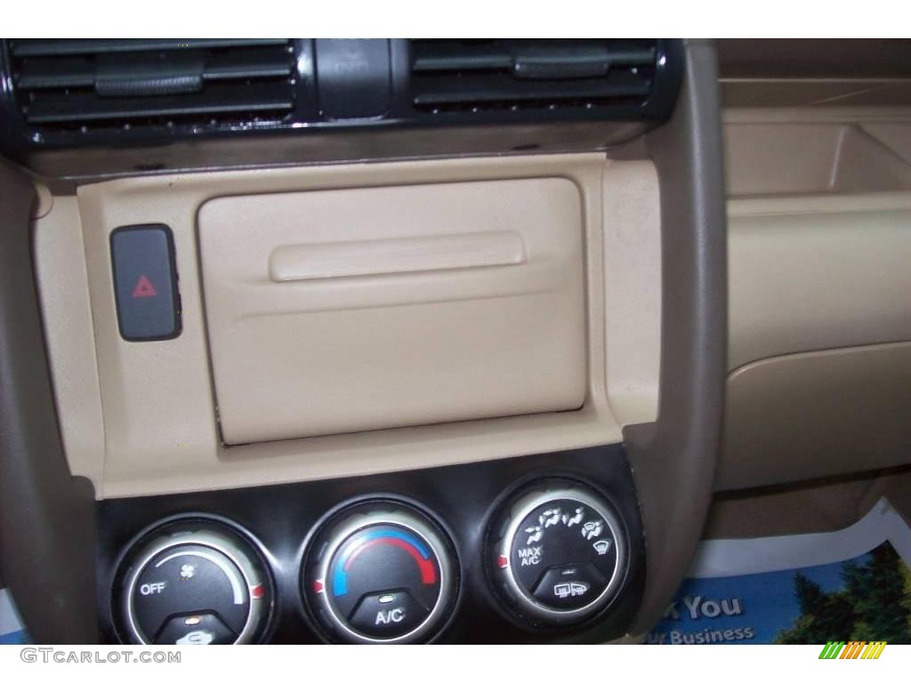 2006 CR-V SE 4WD - Sahara Sand Metallic / Ivory photo #17