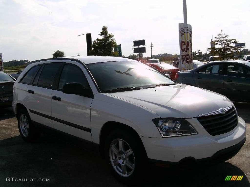 2006 Pacifica  - Stone White / Light Taupe photo #3