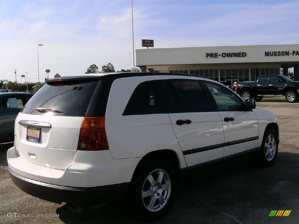 2006 Pacifica  - Stone White / Light Taupe photo #5