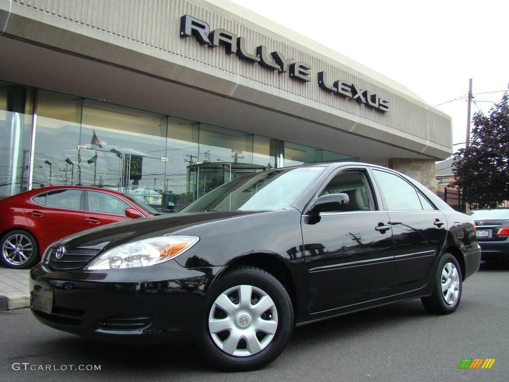 2004 Camry LE - Black / Stone photo #1