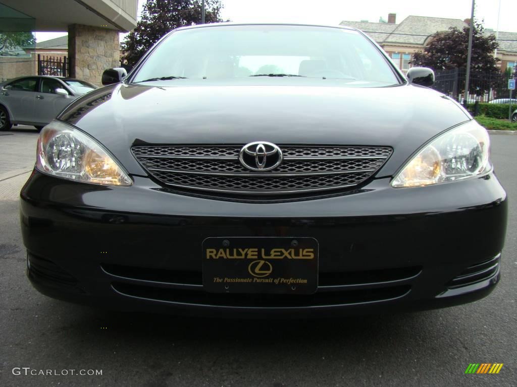 2004 Camry LE - Black / Stone photo #2