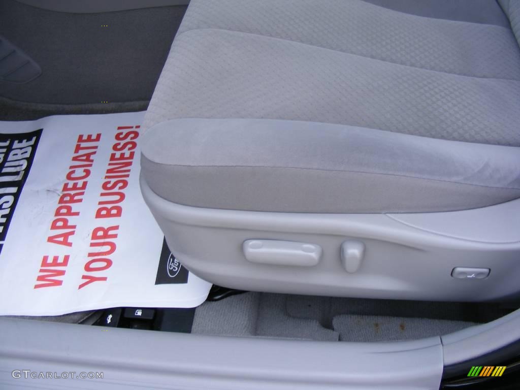 2007 Camry LE - Black / Ash photo #30