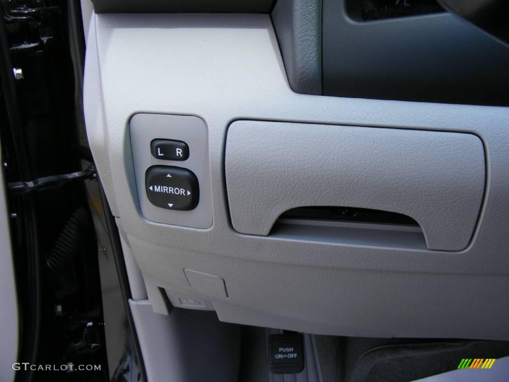 2007 Camry LE - Black / Ash photo #39